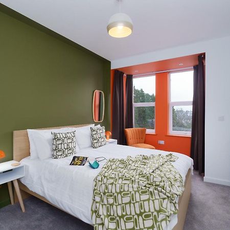 Apartment Two - Private Car Park, Comfortable And Well Equipped - By Ocean City Retreats Plymouth Exterior foto
