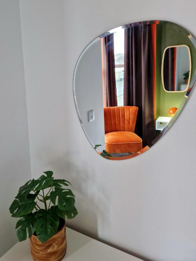 Apartment Two - Private Car Park, Comfortable And Well Equipped - By Ocean City Retreats Plymouth Exterior foto